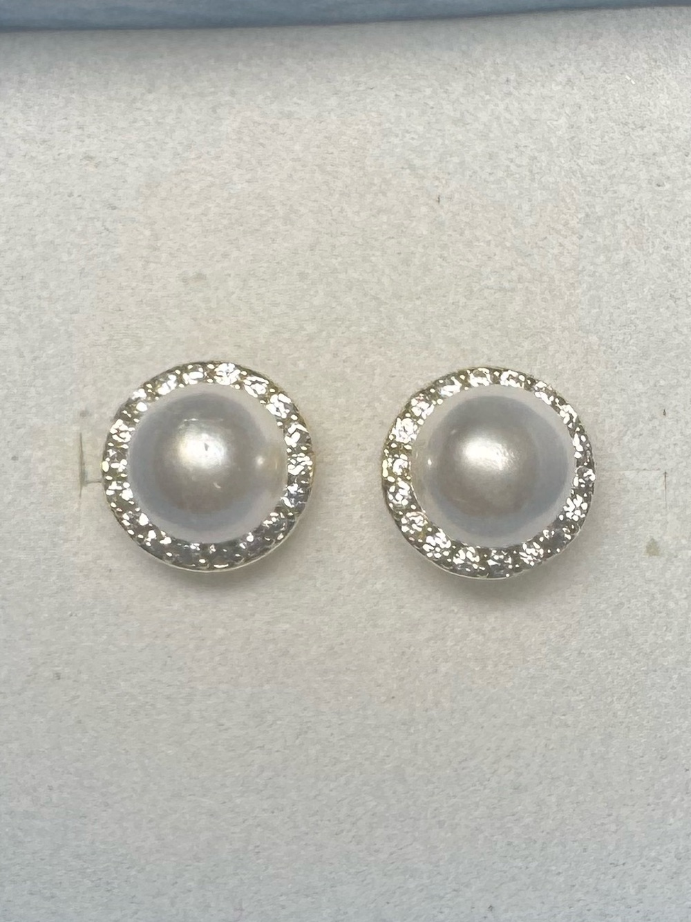 Classic Pearl Stud with Cubic Zirconia